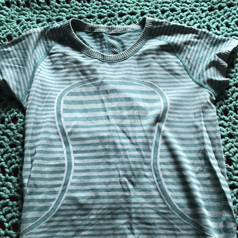 Lululemon striped top Medium